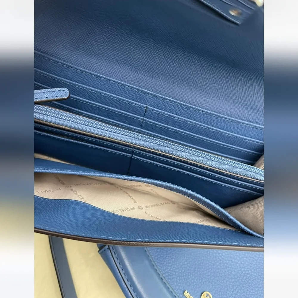 Michael kors blue pebbled leather crossbody bag with wallet‎